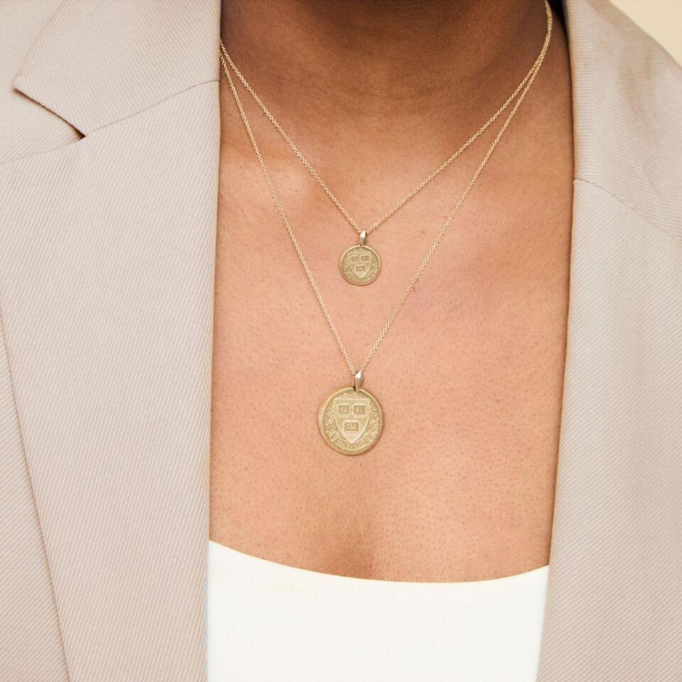 4147-Harvard Kyle Cavan Petite Florentine Necklace_14K Gold_02.jpg