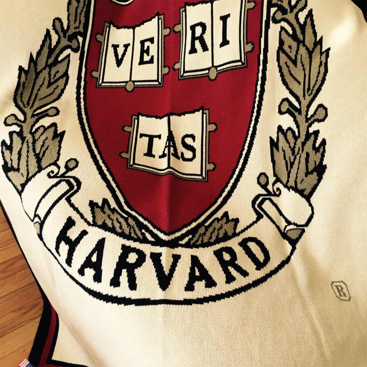 8594-Harvard Custom Made Personalized Blanket_Harvard Seal_White_02.jpg